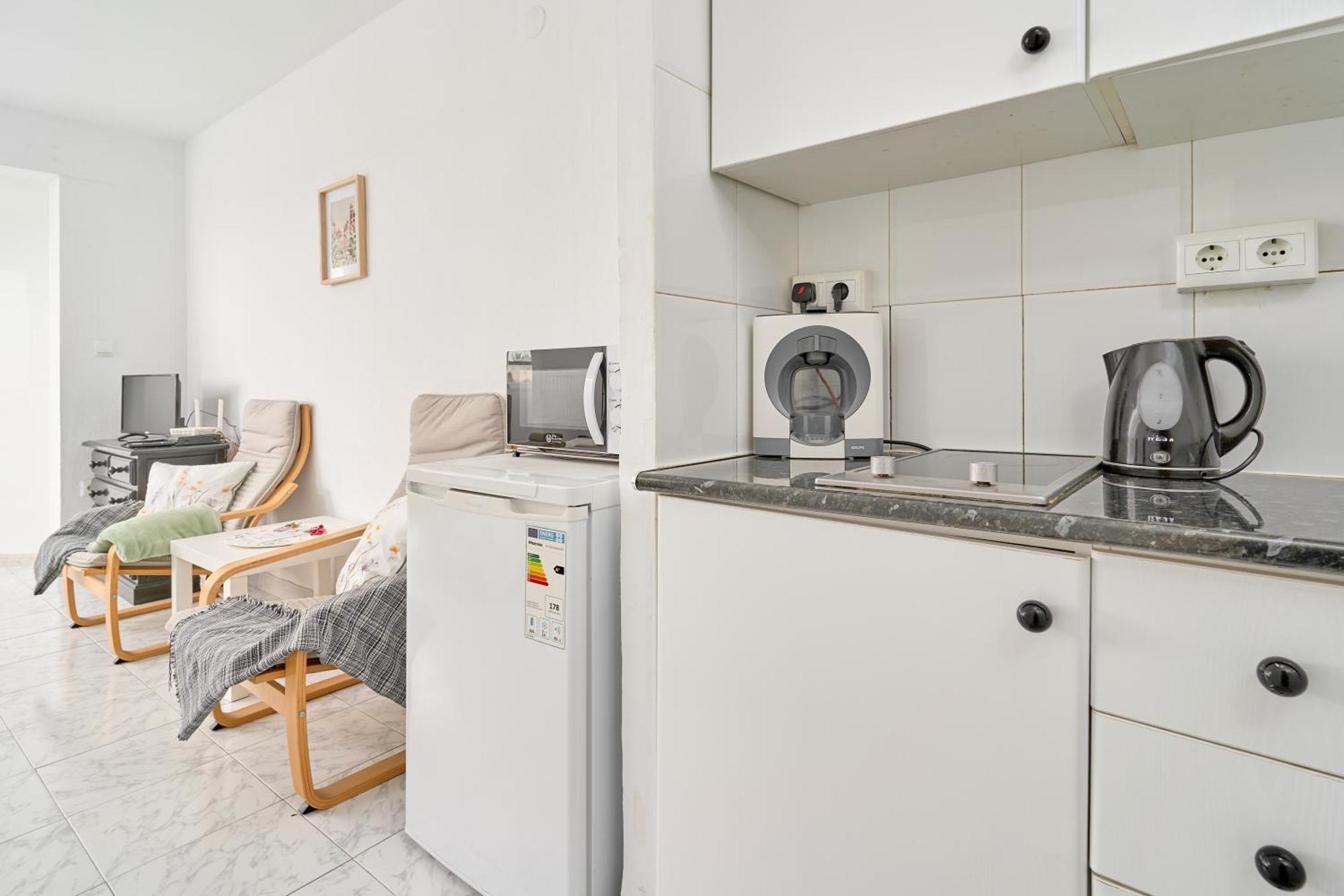 Comfortable Studio Apt Nerja Ngoại thất bức ảnh